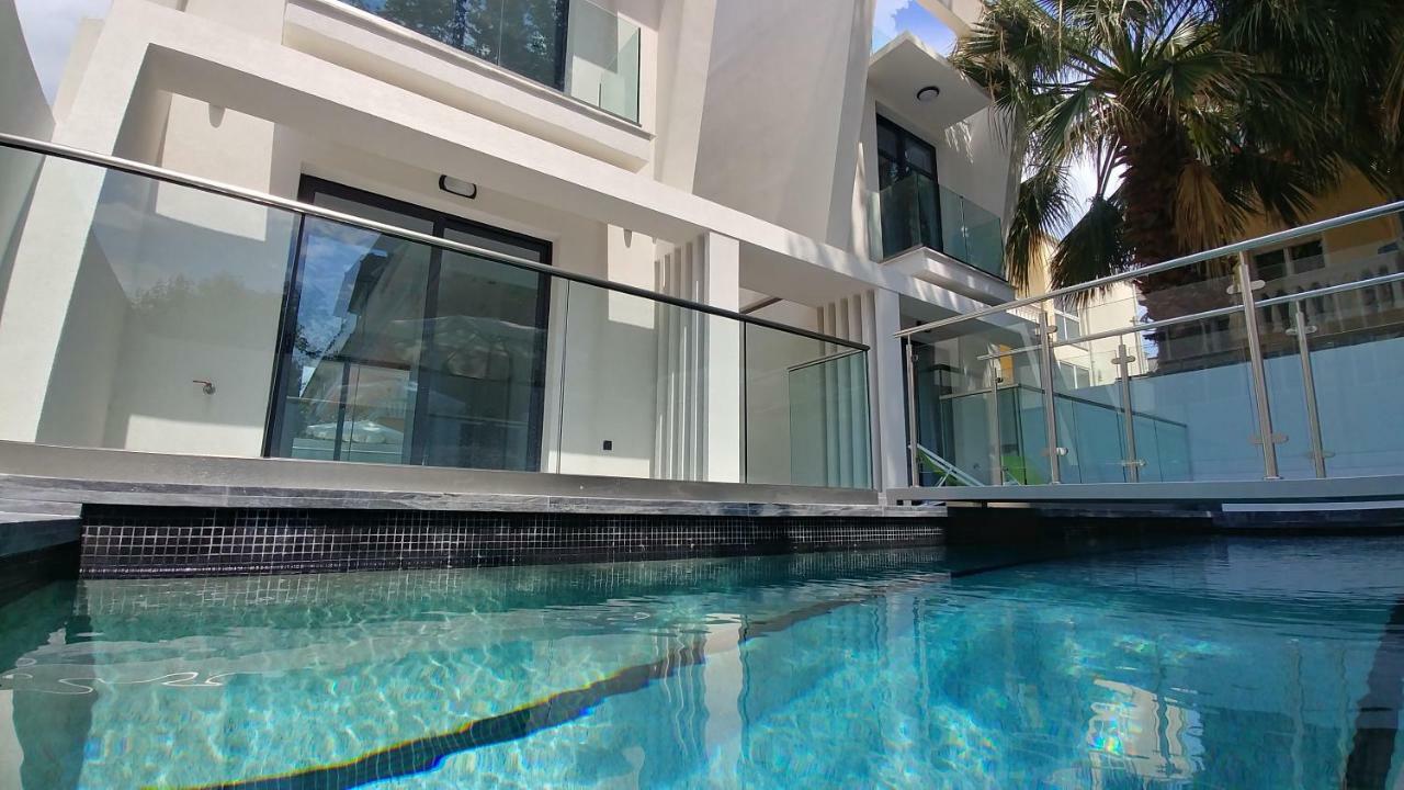 Opensky Lux Apartment Kallithea  Ngoại thất bức ảnh