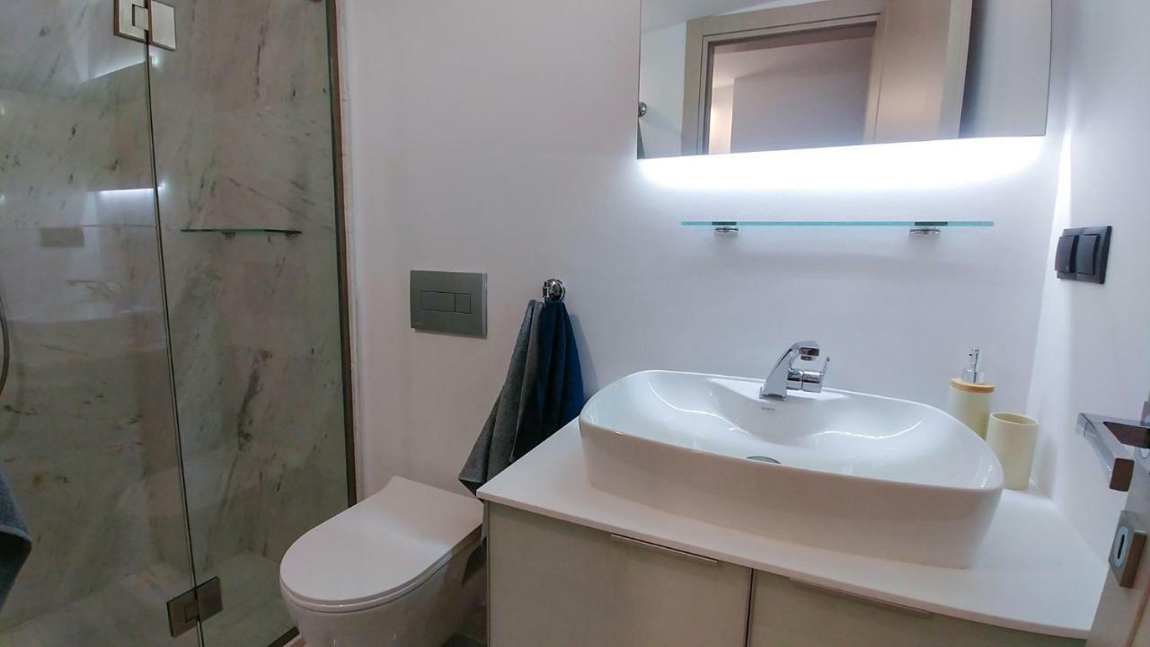 Opensky Lux Apartment Kallithea  Ngoại thất bức ảnh