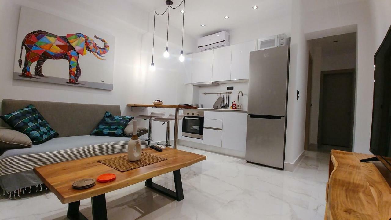 Opensky Lux Apartment Kallithea  Ngoại thất bức ảnh