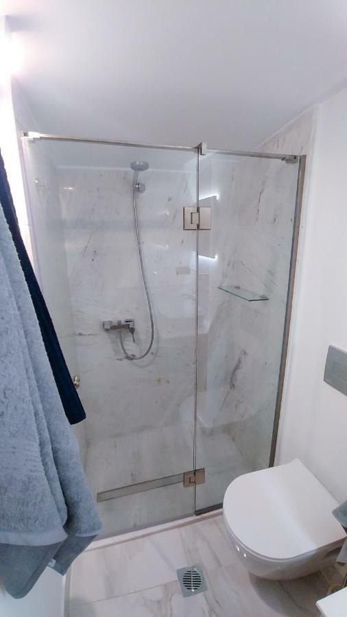 Opensky Lux Apartment Kallithea  Ngoại thất bức ảnh