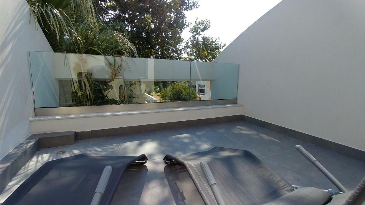 Opensky Lux Apartment Kallithea  Ngoại thất bức ảnh